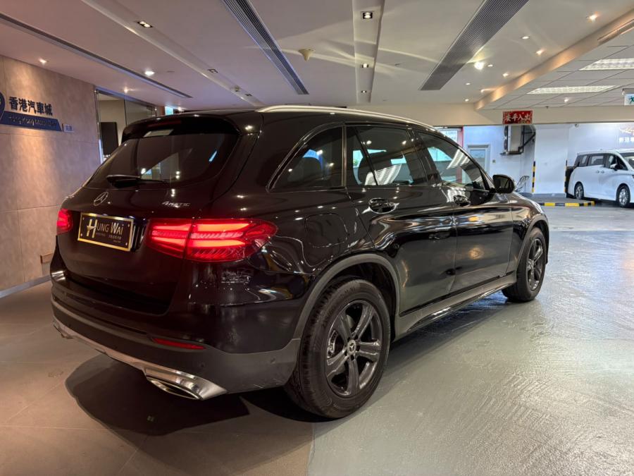 GLC250 4Matic - Image 2